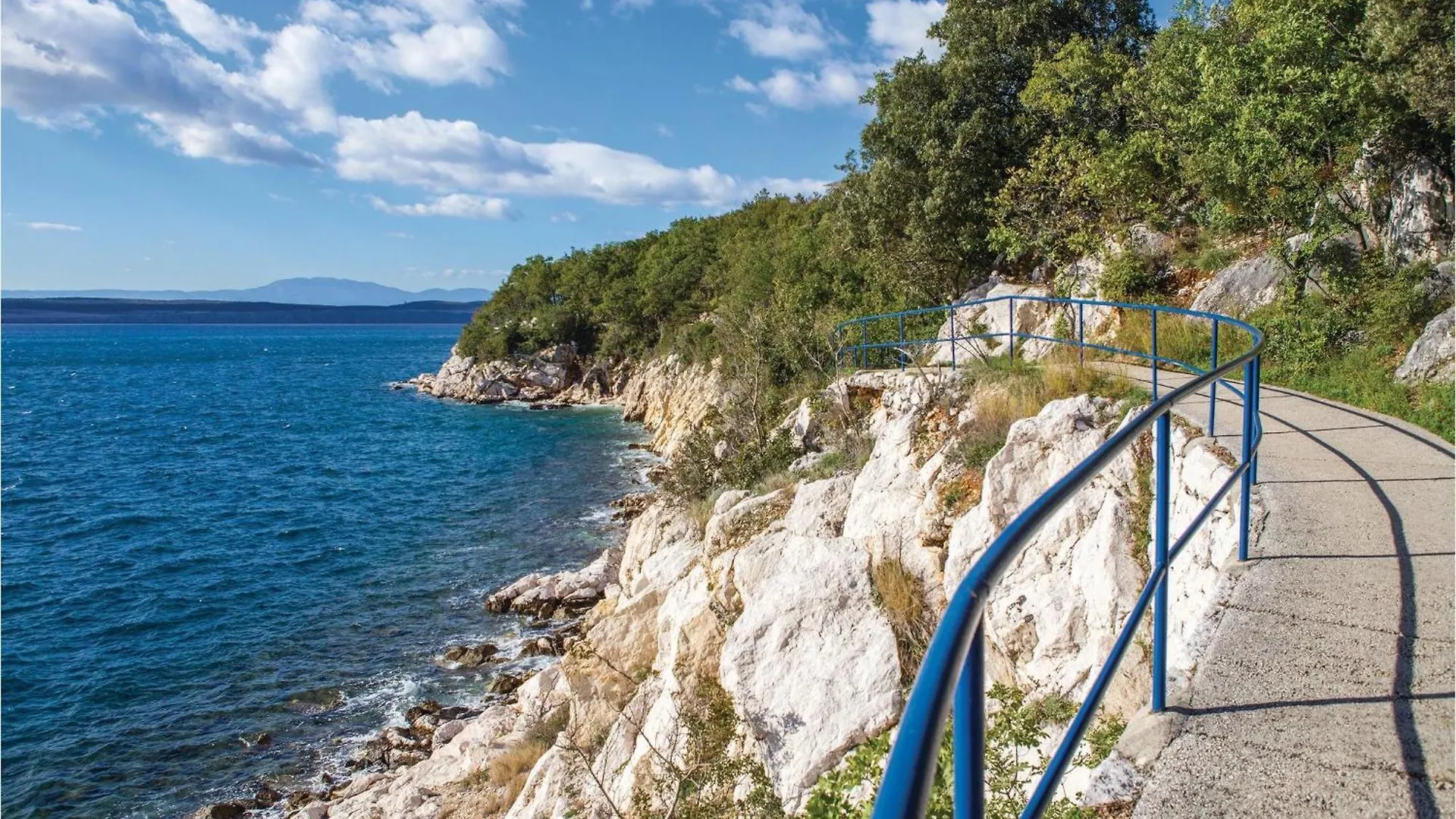 Amazing Apartment In Dramalj With Wi-Fi 0*,  Croatia